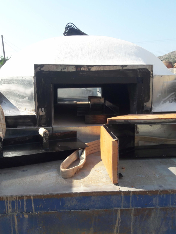 Special Order with 2 door, The half of Oven insite house the half outside.